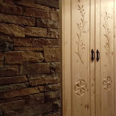Dom Pod Lipa Apartment