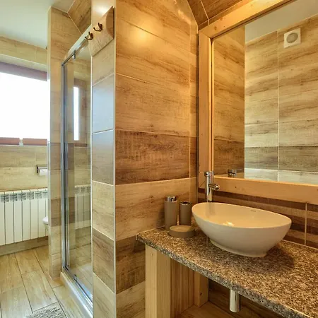 Dom Pod Lipa Apartment